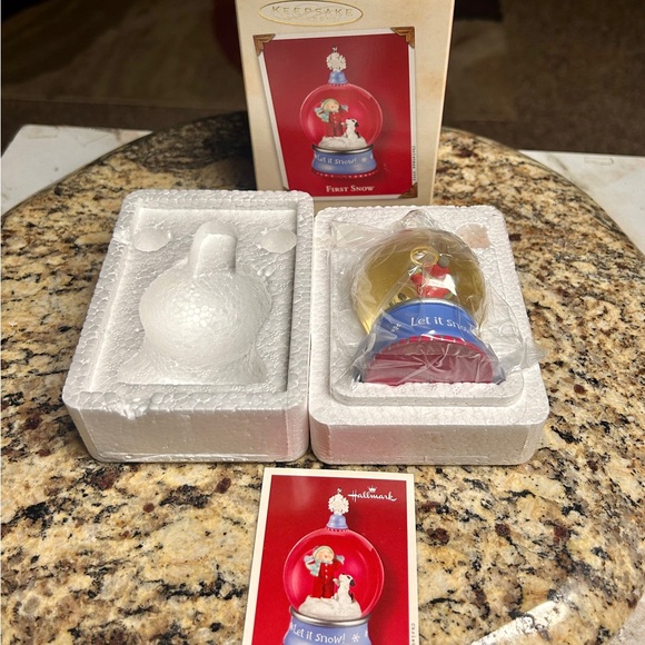 Hallmark Keepsake Ornament • First Snow • Snow Globe • 2002 • New W/Box - Picture 14 of 16